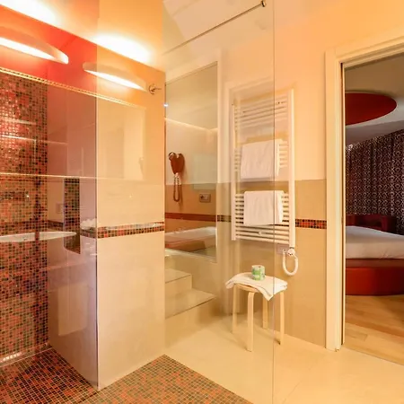 Glamour Отель 4*