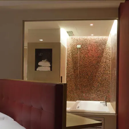 Hotel Glamour 4*
