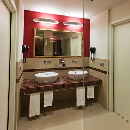 Glamour Hotel
