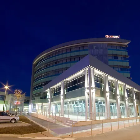 Hotel Glamour 4*