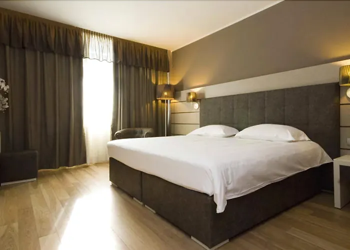 Hotel Glamour 4*