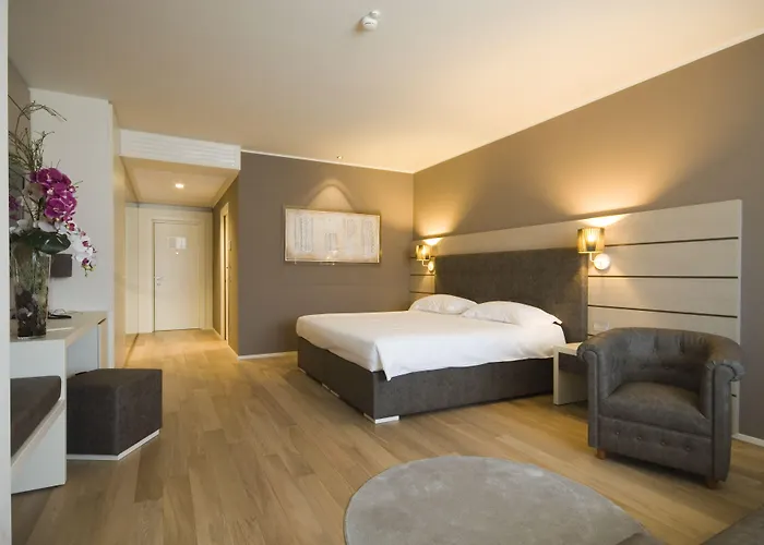 Szálloda Glamour 4*